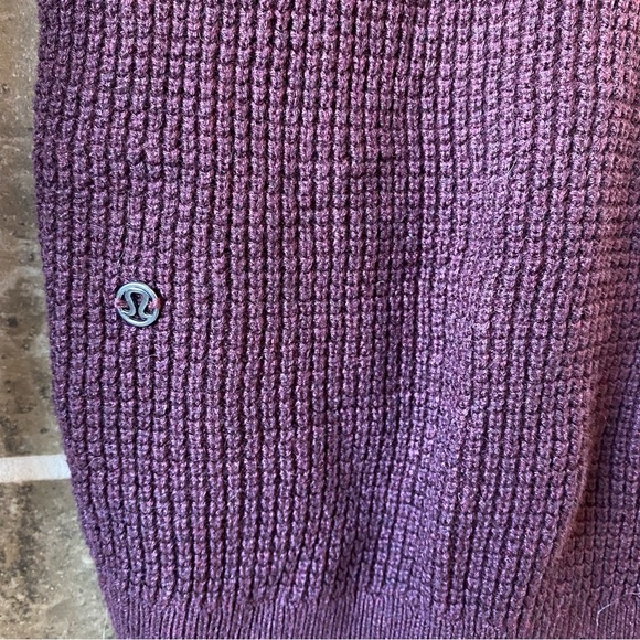Lululemon The Sweater Life Waffle Knit V-Neck, size 4 - Picture 4 of 8